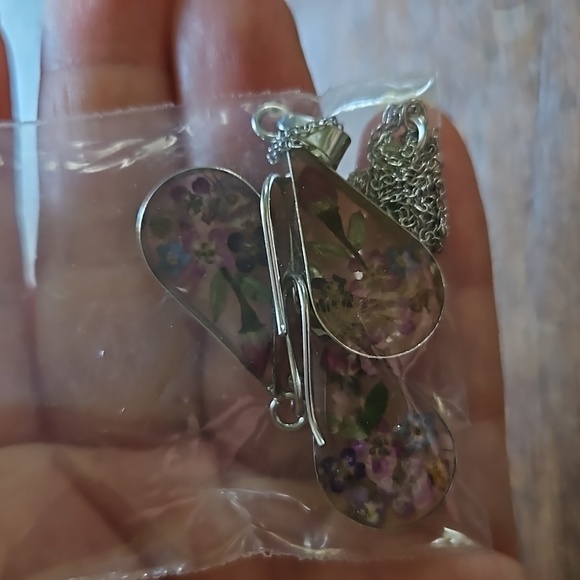 ATI 925 Mexico pressed flower resin and silver necklace and earrings set - Picture 4 of 4